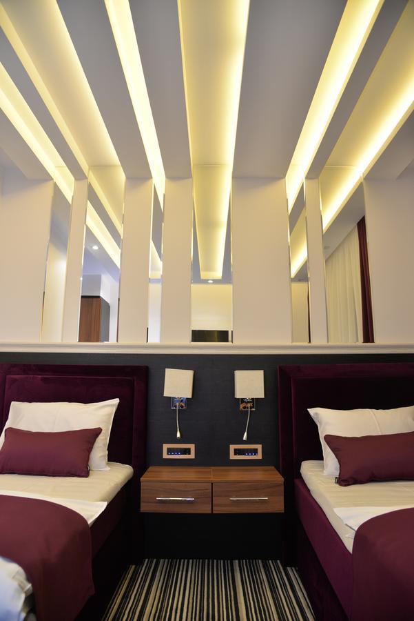 Hotel Prezident Ιβάνιτσα Εξωτερικό φωτογραφία